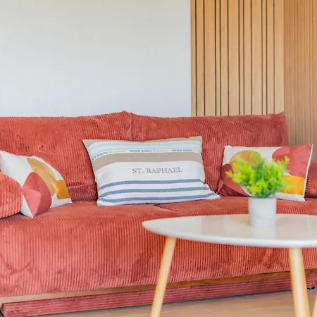 Appartement Cosy Waves T1 Bis Centre Saint-raphaël Plages, Gare à Pied, Terrasse&parking Saint-Raphaël