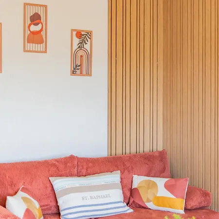 Cosy Waves T1 Bis Centre Saint-raphaël Plages, Gare à Pied, Terrasse&parking Appartement Saint-Raphaël